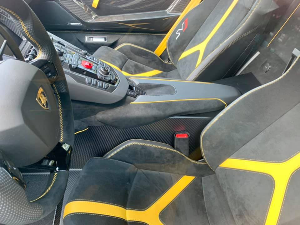 В Киеве задержали элитную "евробляху" за 600 тысяч евро (фото)