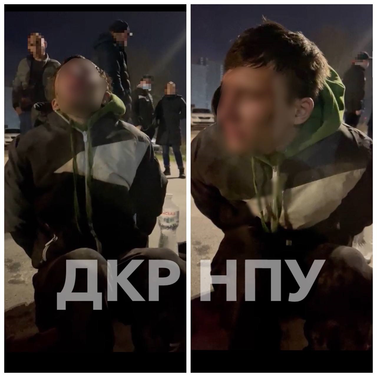 Давав братові останній шанс: з'явилося фото підлітка, який вирізав сім'ю в Києві