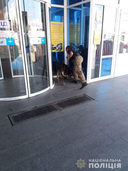 В Харькове и Изюме эвакуировали вокзалы из-за сообщения о минировании