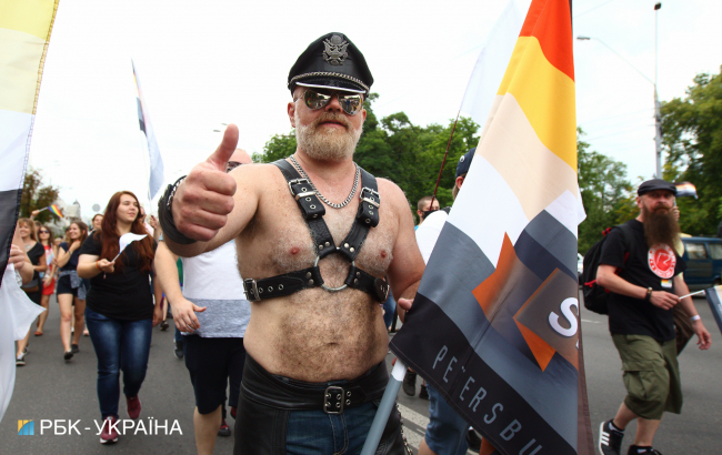 "Наша традиція – це свобода": як у Києві пройшов Марш рівності (фоторепортаж)