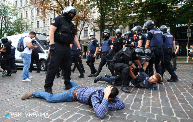 "Наша традиція – це свобода": як у Києві пройшов Марш рівності (фоторепортаж)