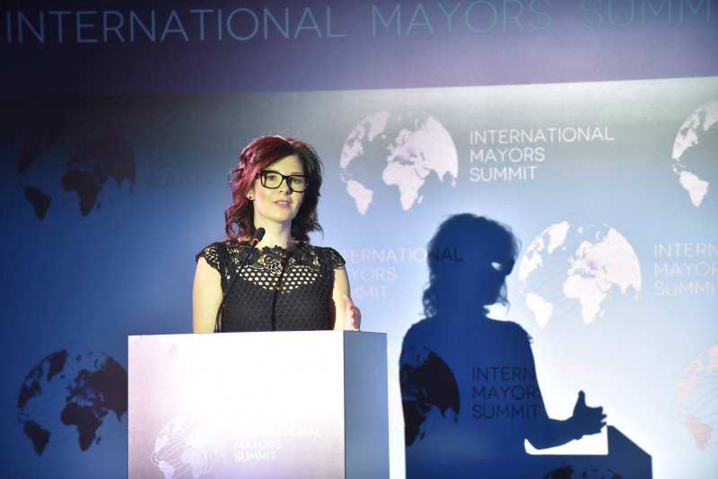 В Киеве начался Международный саммит мэров