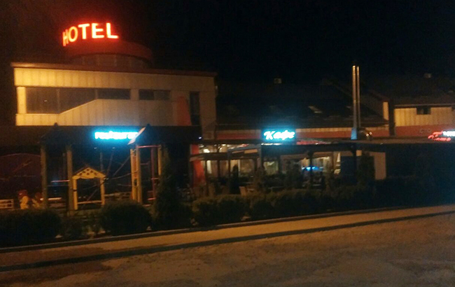 На Закарпатті в одному з ресторанів стався конфлікт зі стріляниною, є постраждалий