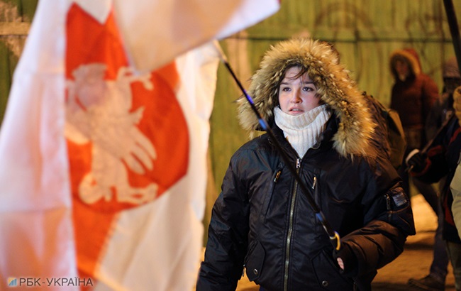 В Киеве прошел марш в честь погибшего на Майдане Жизневского (фоторепортаж)