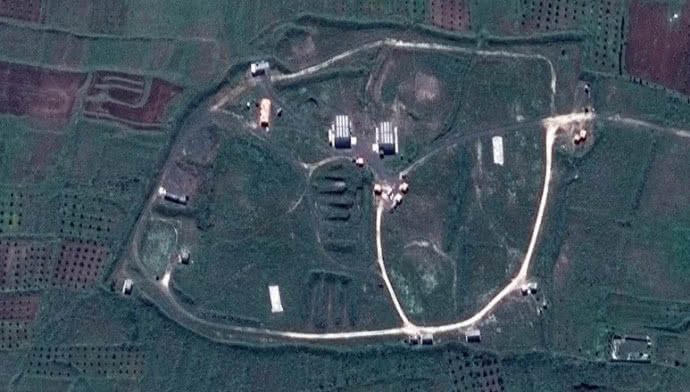 Ракетный удар по Сирии: появились спутниковые снимки последствий атаки