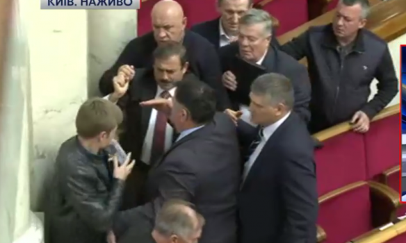 В Раде произошла потасовка с участием Гончаренко и нардепов от "Оппоблока"