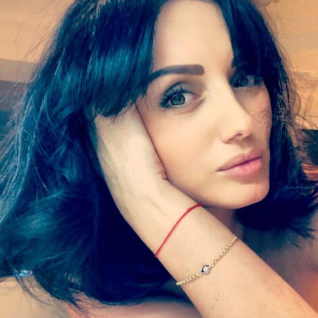 Лолита в печали: муж артистки ушел к любовнице (фото)