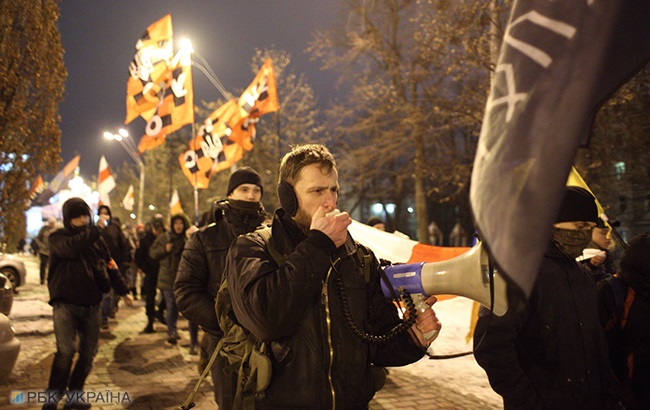 В Киеве прошел марш в честь погибшего на Майдане Жизневского (фоторепортаж)