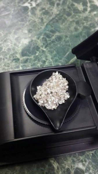 ГФС пресекла контрабанду драгоценных камней