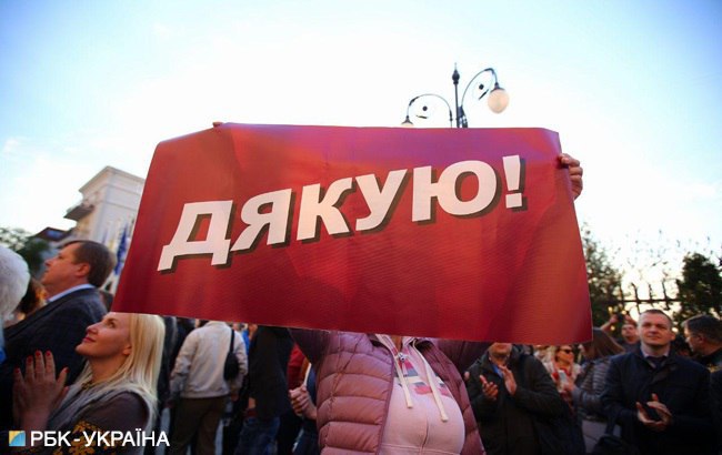 Через рік, то через рік: Порошенко чуттєво звернувся до українців (фото)