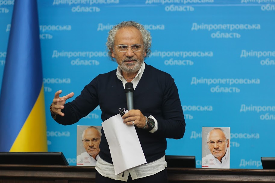 Голик: в Днепре открылся самый масштабный книжный фестиваль Украины Book Space