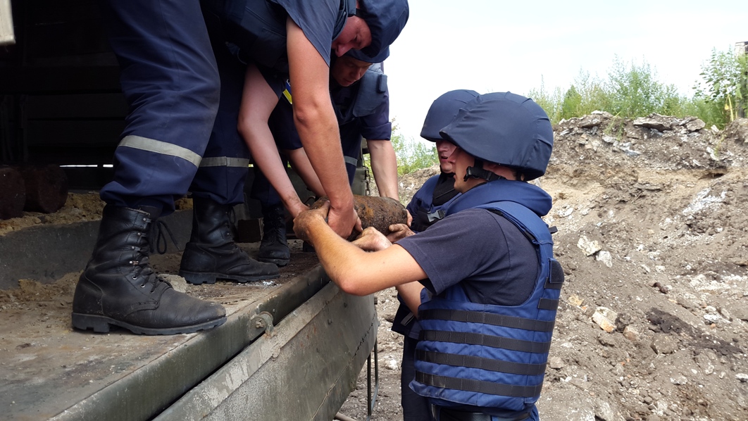 Пиротехники обезвредили 46 тыс. боеприпасов 