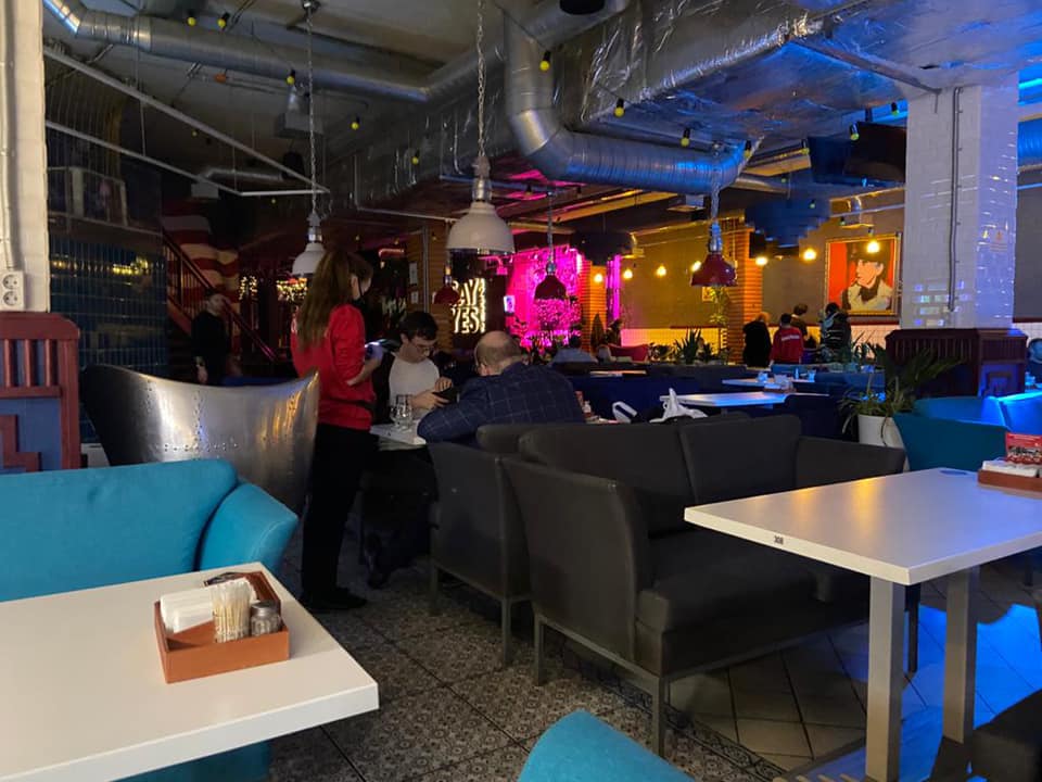 В Киеве закрыли ночной клуб и ресторан из-за нарушения карантина