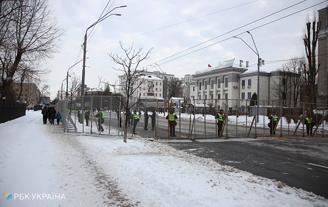 Выборы президента России: в Украине на избирательные участки допускают только дипломатов