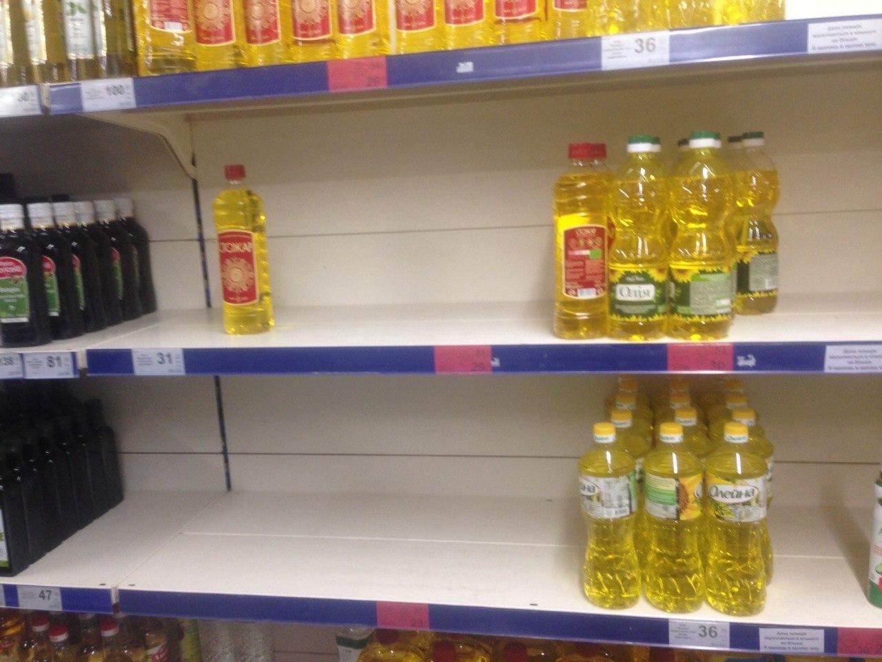 Карантин у Києві: що відбувається у магазинах столиці (фото)