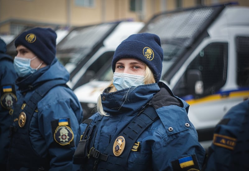 Нацгвардия начала патрулировать улицы городов на новых спецавто: яркие фото и видео