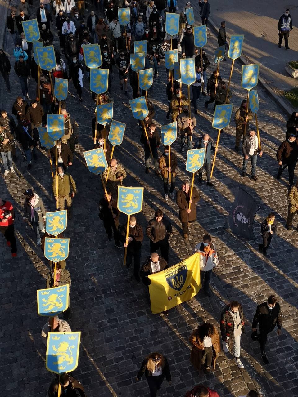 В Інституті нацпам'яті різко висловилися про марш у Києві на честь дивізії "Галичина"