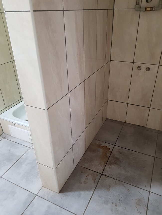 Сморід, таргани і холод: українців на обсервації змушують виживати