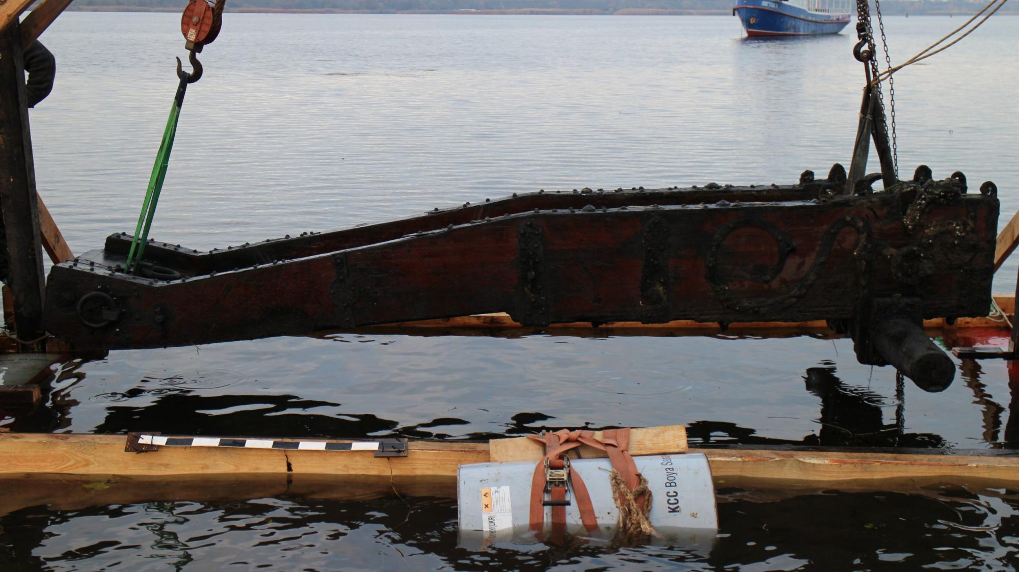 В Украине на дне Днепра обнаружили уникальную находку: в мире таких единицы