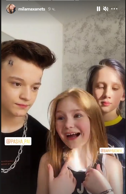 Скандальная 8-летняя блогерша вернулась к 13-летнему бойфренду и они уже снимают новые видео