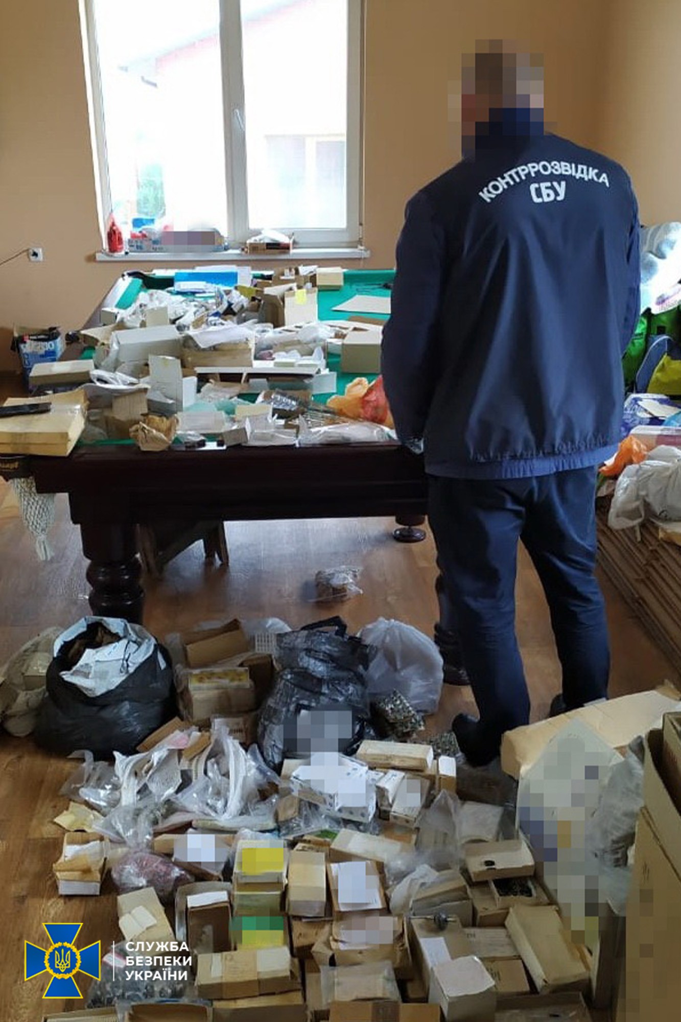 СБУ викрила схему контрабанди озброєння з України до Росії