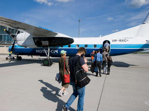 "Мотор Сич" вернется на линию Киев-Львов на 50-летних самолетах: в каком они состоянии