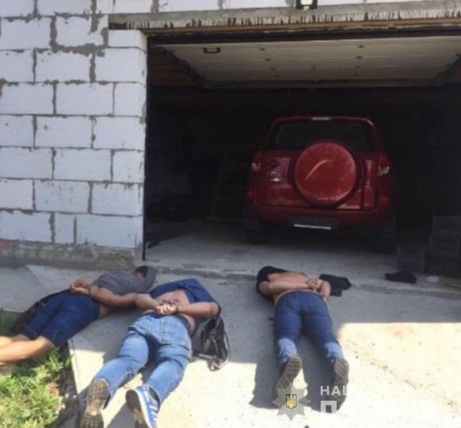 В Киевской области задержали группу угонщиков элитных автомобилей