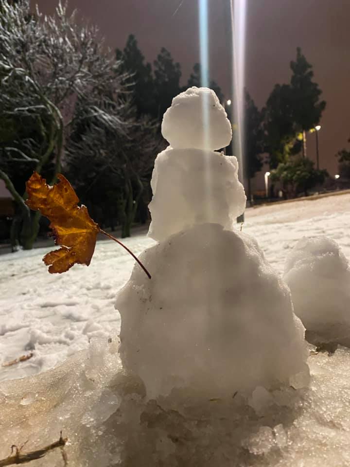 Иерусалим неожиданно занесло снегом: видео и фото