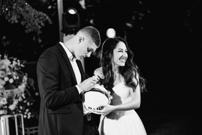 Готовятся к годовщине: что известно о возлюбленной Артема Довбика - героя матча со Швецией