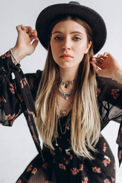 Вакарчук и Ляля Фонарева в начале семейной жизни: история любви и редкие фото