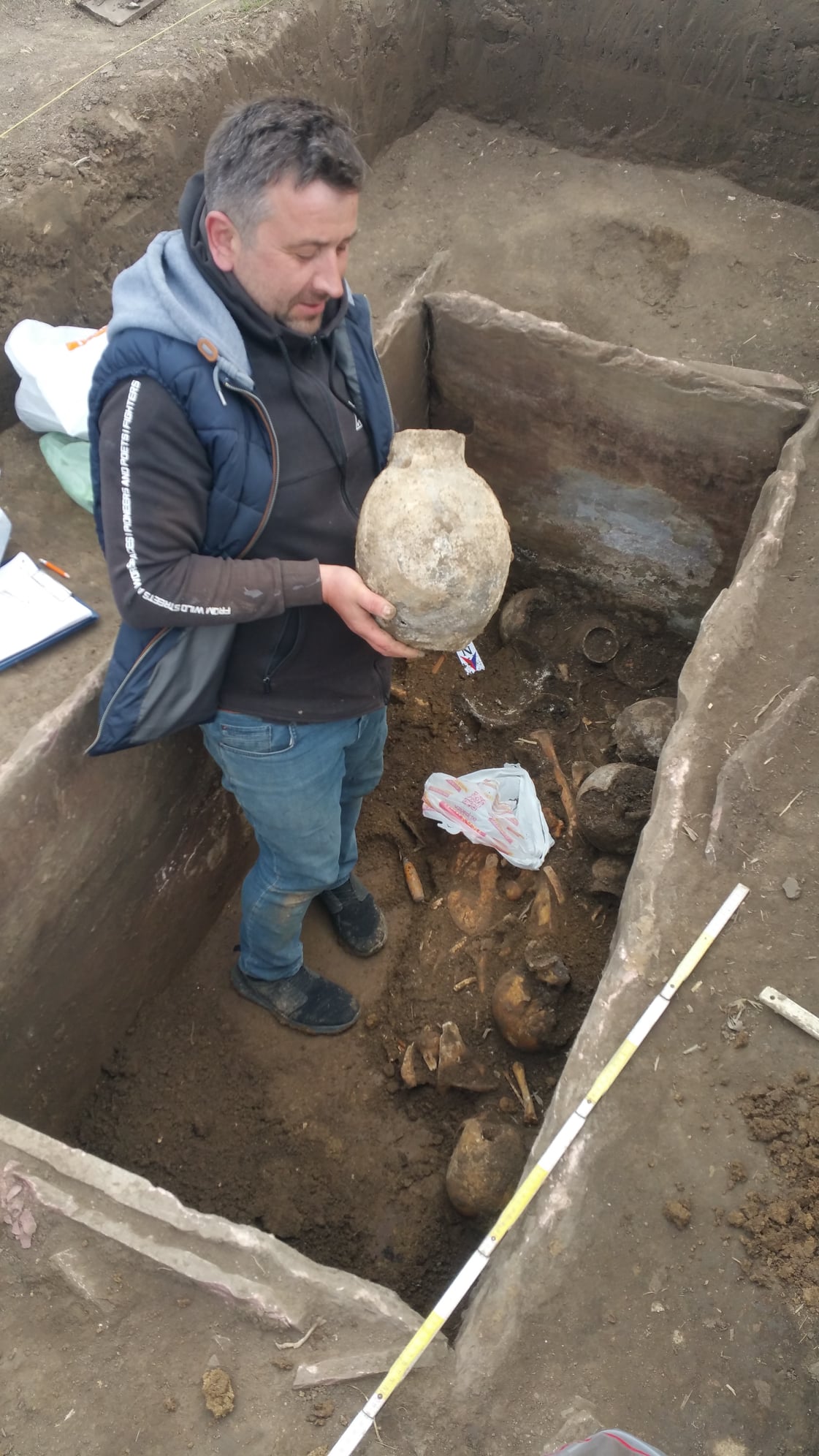 Под Тернополем исследовали древний саркофаг, который озадачил ученых: что выяснилось