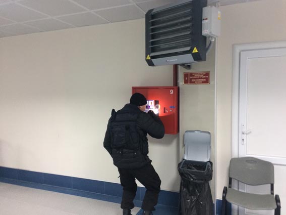 В Днепре, Херсоне и Виннице полиция проверяет сообщения о "минировании" аэропортов