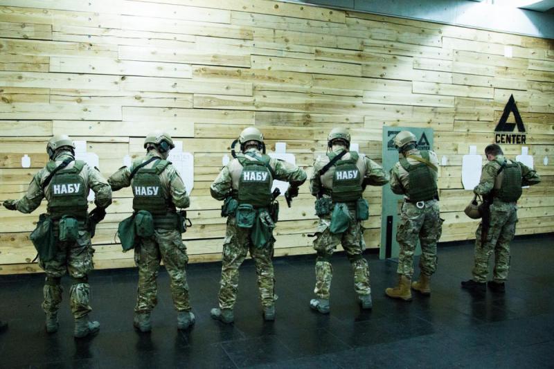 Співробітники ФБР провели тренінг для спецназу НАБУ і Нацполіції
