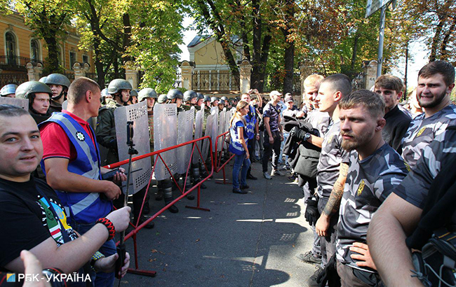 Протести під Радою: подробиці