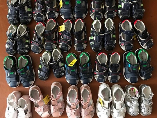 Зворушливий вчинок: наречені відмовилися від квітів на весіллі заради благої справи