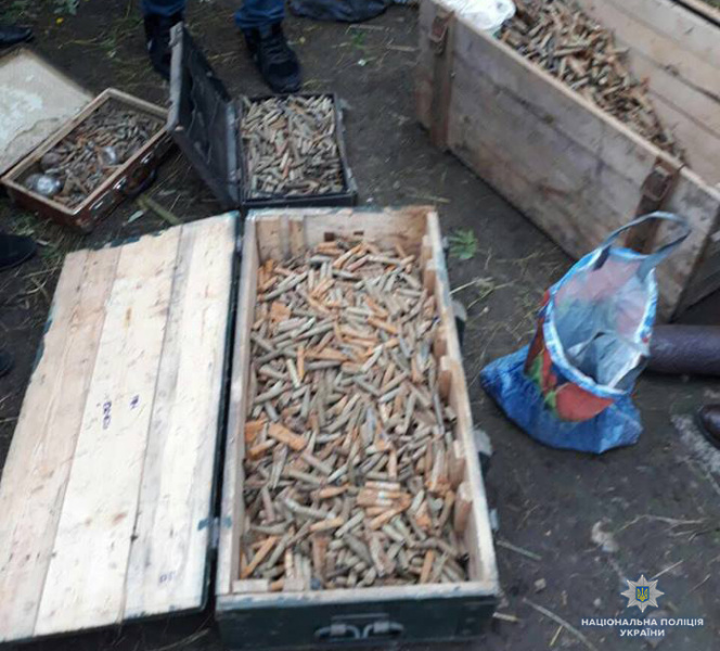 В Ивано-Франковске изъяли арсенал оружия и боеприпасов