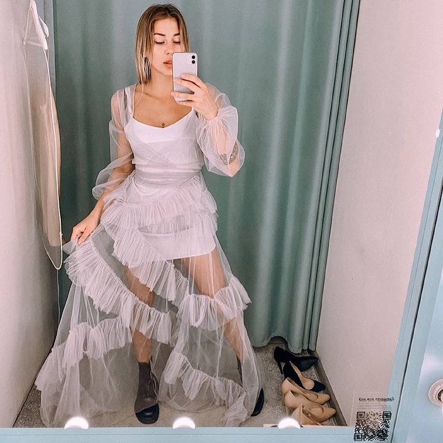 Участница "Холостяка" осталась из-за возлюбленного без квартиры и денег