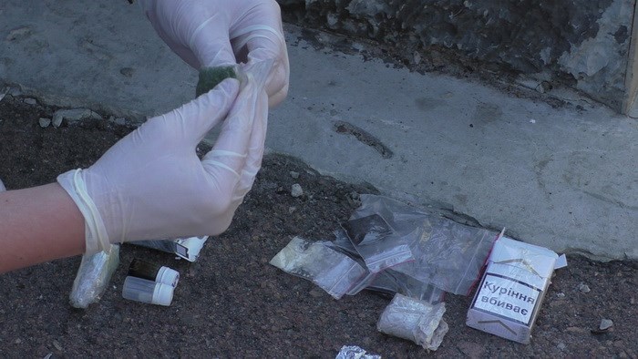 СБУ перекрыла канал поставок наркотиков в СИЗО Чернигова