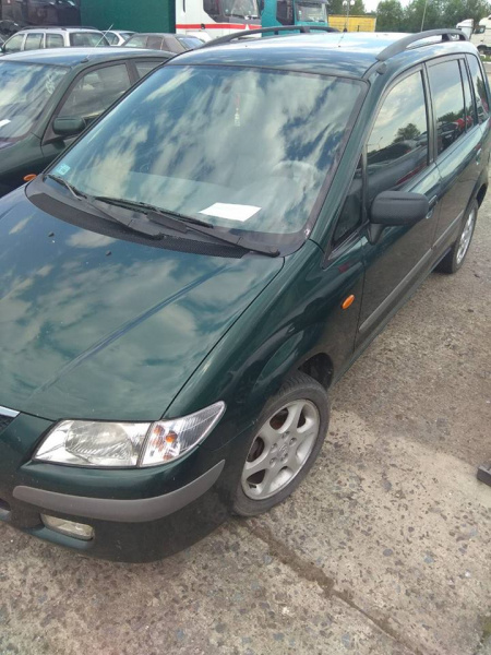 На Львовской таможне задержали машины на еврономерах с фальшивыми документами