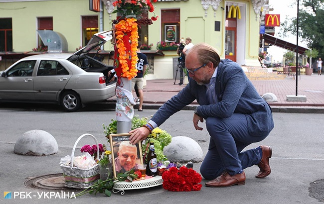 В центре Киева проходит акция памяти Павла Шеремета