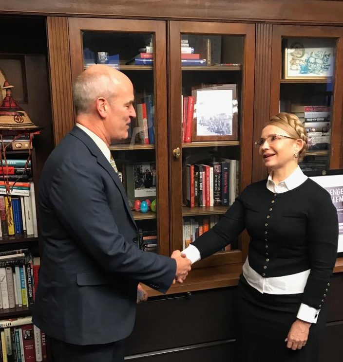 Тимошенко зустрілася з членами комітету Палати представників США зі збройних сил