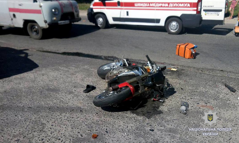 В Харьковской области столкнулись автомобиль и мотоцикл, двое погибших