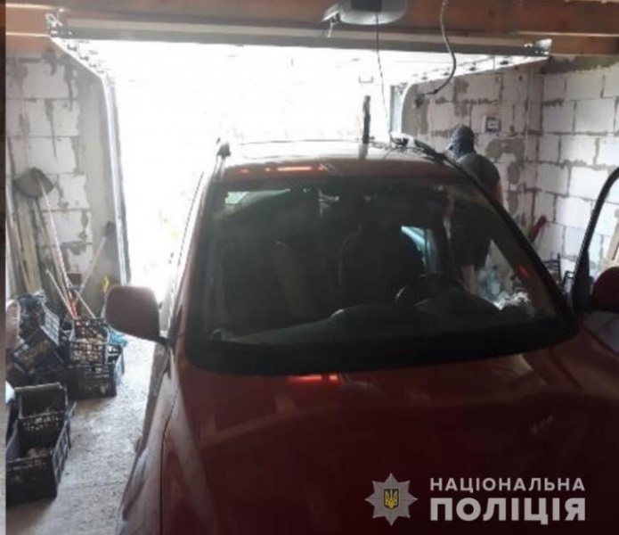 В Киевской области задержали группу угонщиков элитных автомобилей