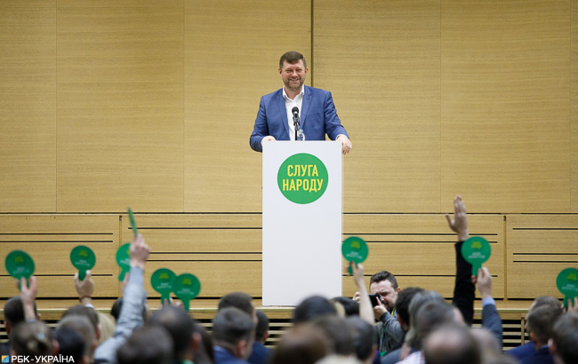 Связанные одной целью: как "Слуга народа" строит партию и готовится к выборам