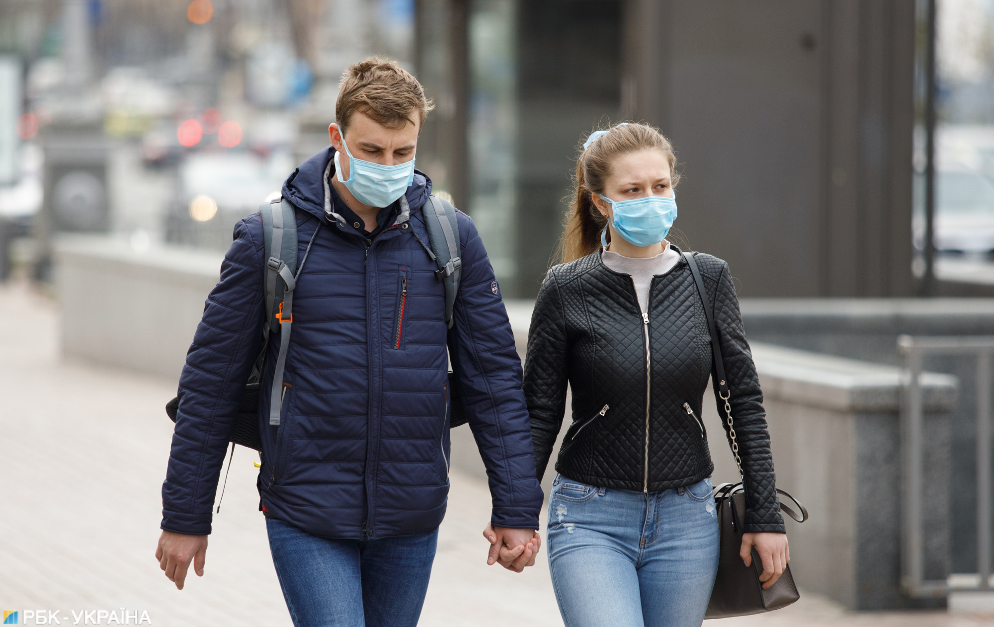 Пошли на попятную: почему власть решила выводить страну из карантина