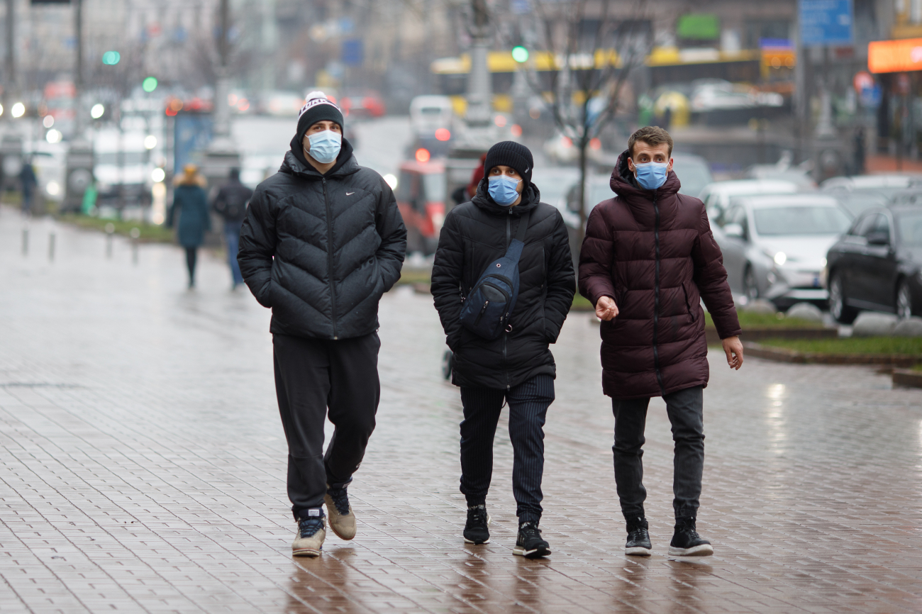 Под замок. Могут ли Украину вновь закрыть на "локдаун"