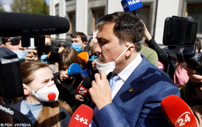 Гость из прошлого: как у Зеленского хотят договориться с МВФ и зачем ему Саакашвили