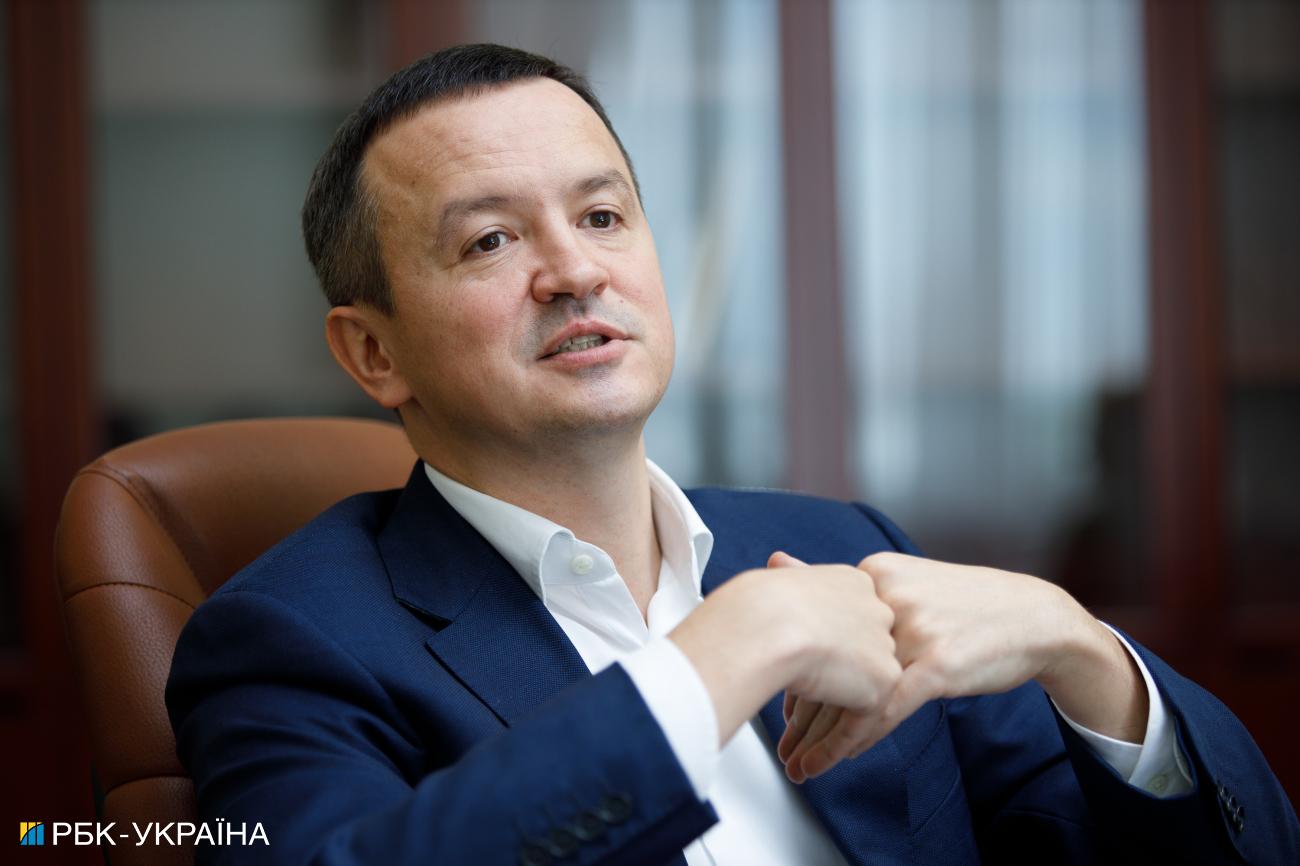 Отставки в Кабмине. Почему команда Зеленского увольняет троих министров