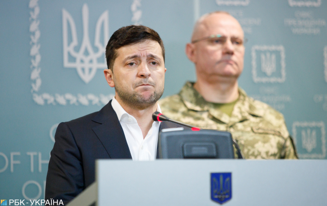 Результаты президентских ошибок: чем опасны для Зеленского карантинные скандалы