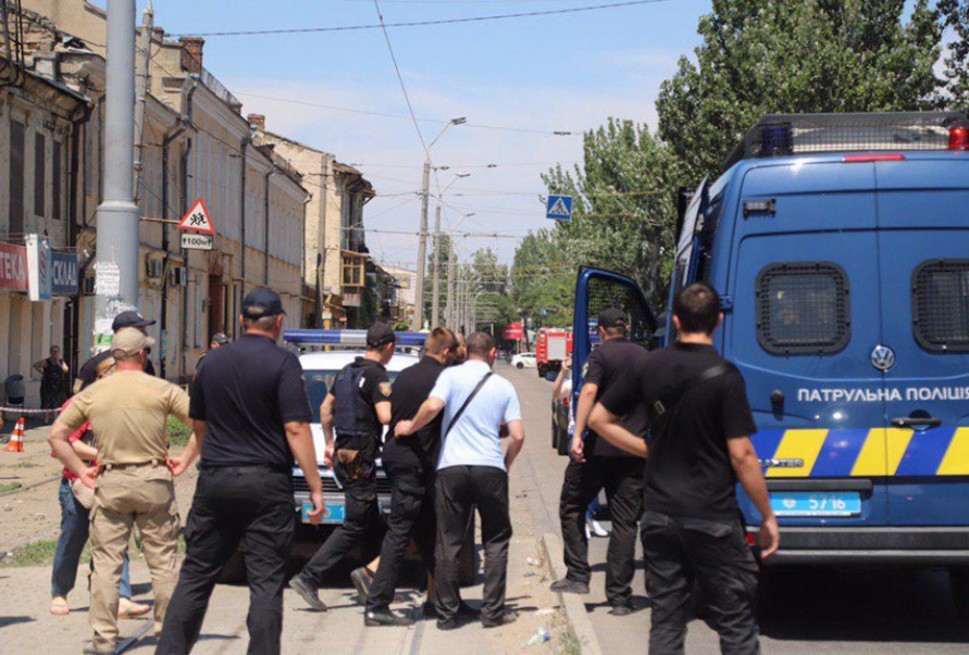 Миллион долларов и вертолет: все детали захвата заложников в Одессе (видео)